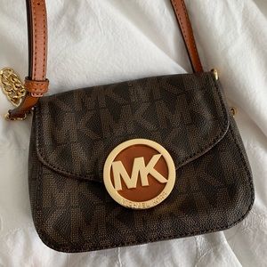 Authentic Michael Kors Crossbody